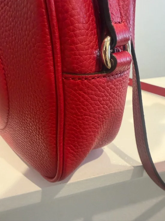 Gucci Red Pebbled Leather Crossbody with Tassel - Picture 3 of 6
